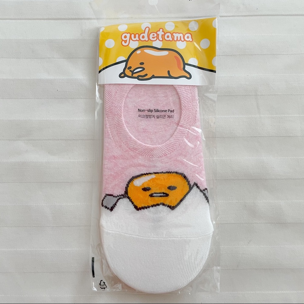 NWT Gudetama No Show Socks